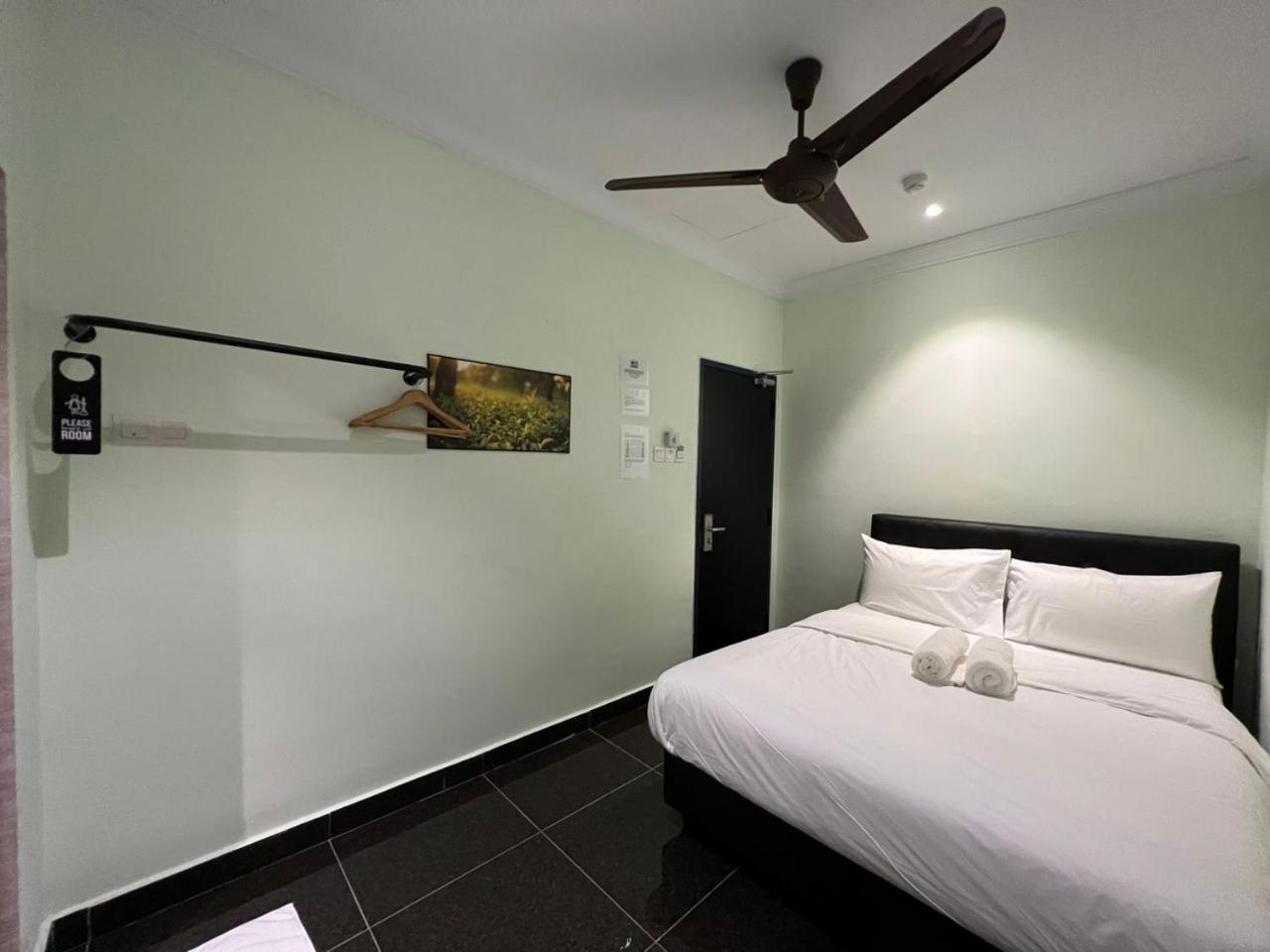 I Go Inn Bandar Saujana Putra Bagian luar foto